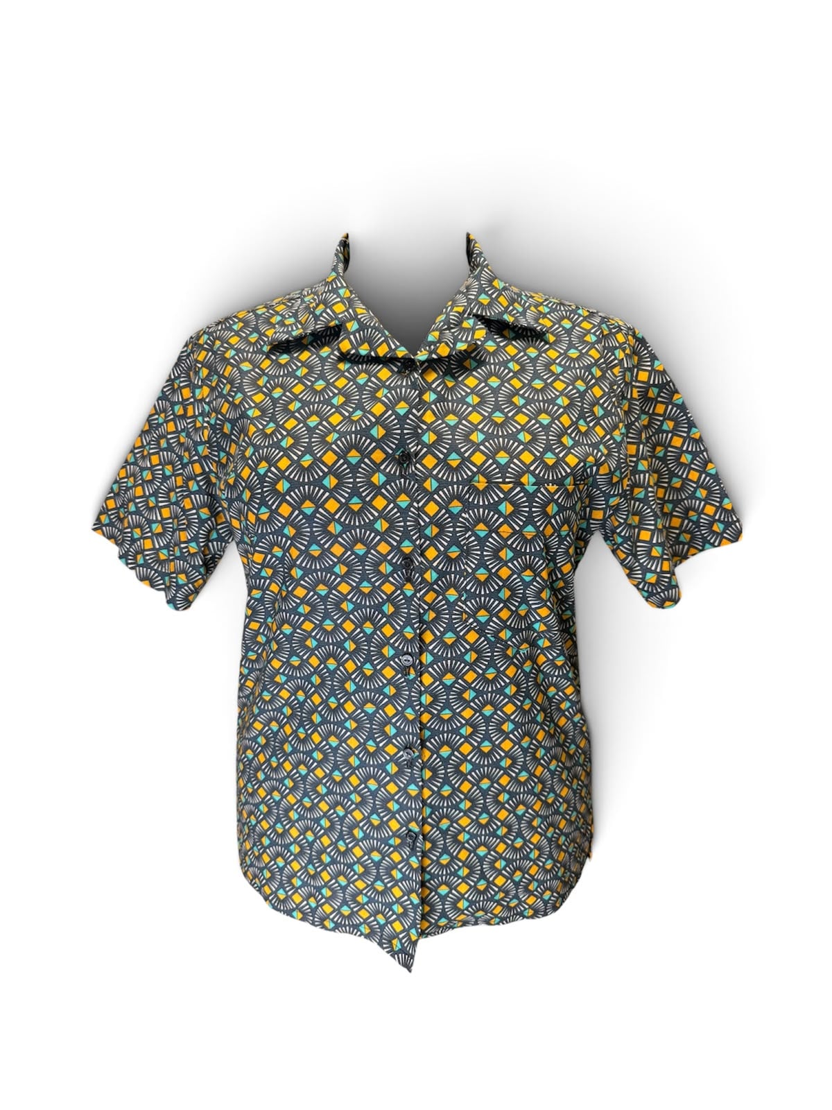 La camisa campera Laguna en wax azul acero, vista de frente.